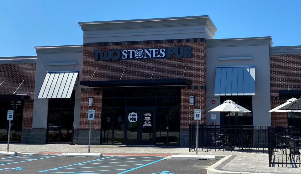 two stones pub in newark delaware is hiring for 2022